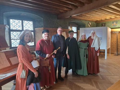 offene-rathaustuer-hall-2024-06