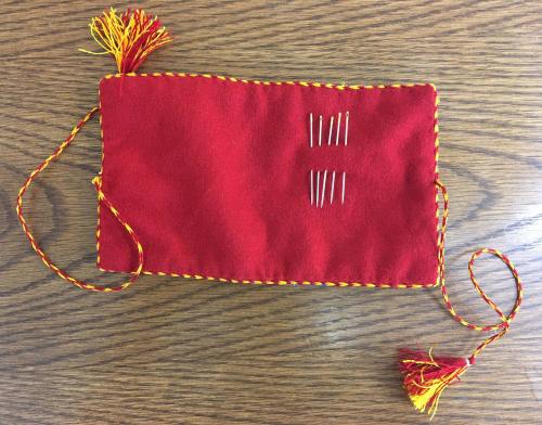 seidenstickerei-nadeletui-02
